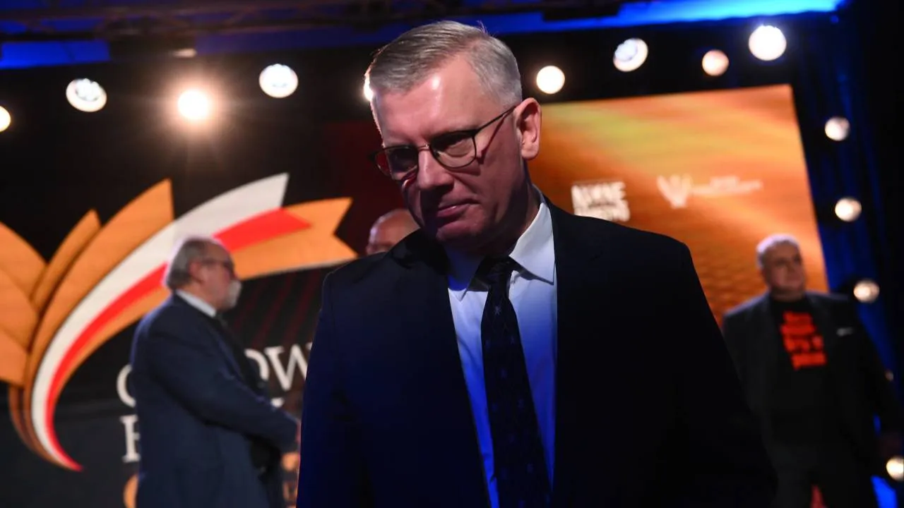 Policja wojskowa w rezydencji profesora Cenkiewicza: „Możesz przestraszyć ludzi ze słabymi nerwami na śmierć”