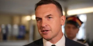 Rząd reaguje na doniesienia o rozmowach Trumpa. Szłapka rozpoczyna gwałtowny atak na Bielana