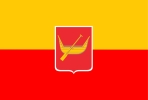Żółto-czerwone weksylia: (c) flaga Miasta Łodzi