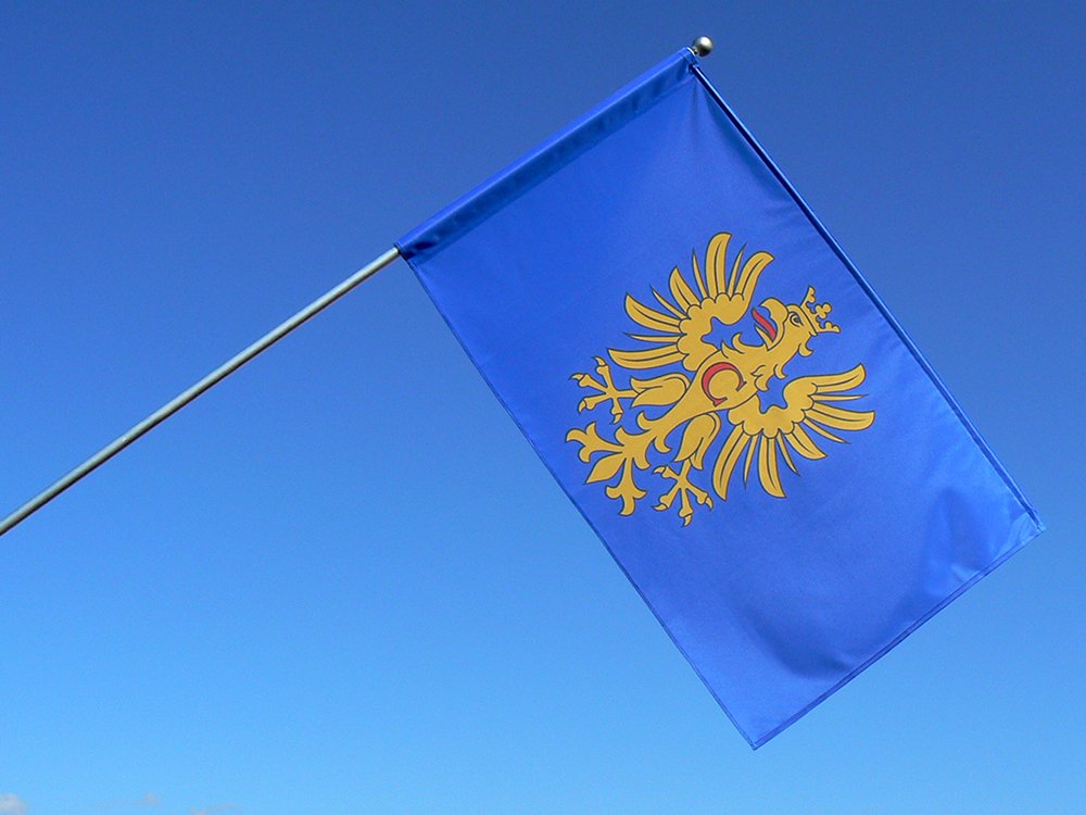 Flaga powiatu cieszyńskiego